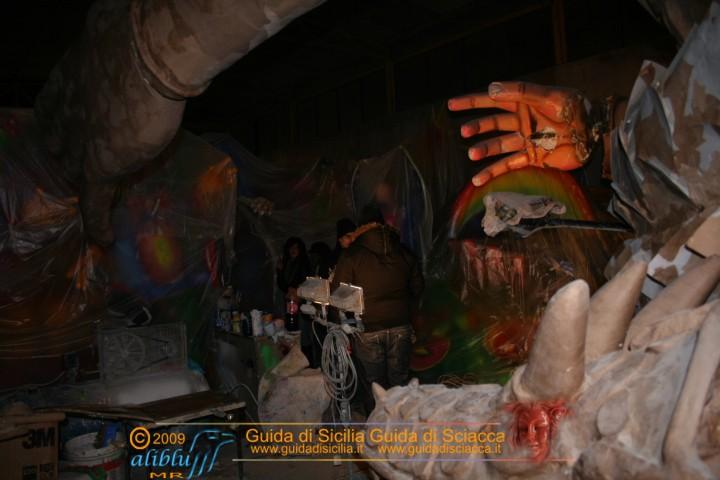 Costruzione_carri_Carnevale_0022.JPG