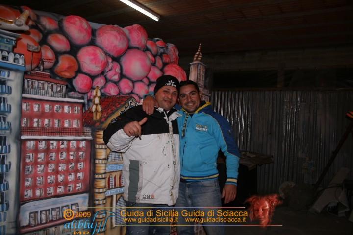 Costruzione_carri_Carnevale_0046.JPG