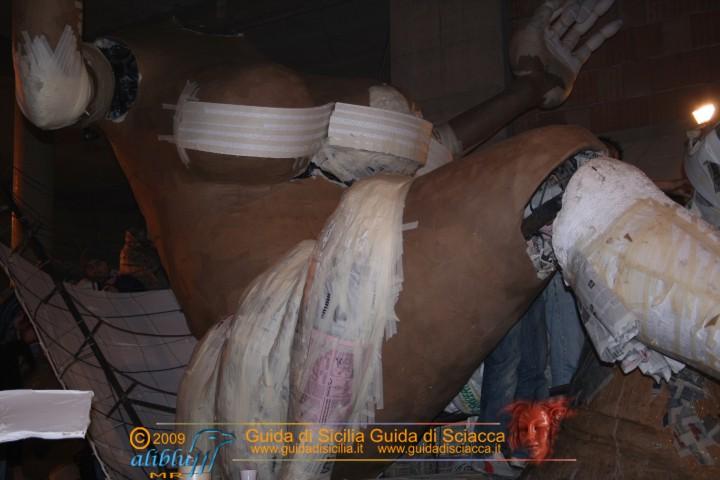 Costruzione_carri_Carnevale_0010.JPG