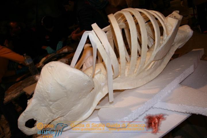 Costruzione_Carri_Carnevale_0059.JPG