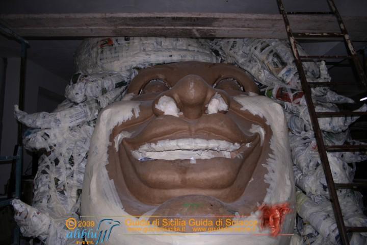 Costruzione_Carri_Carnevale_0087.JPG