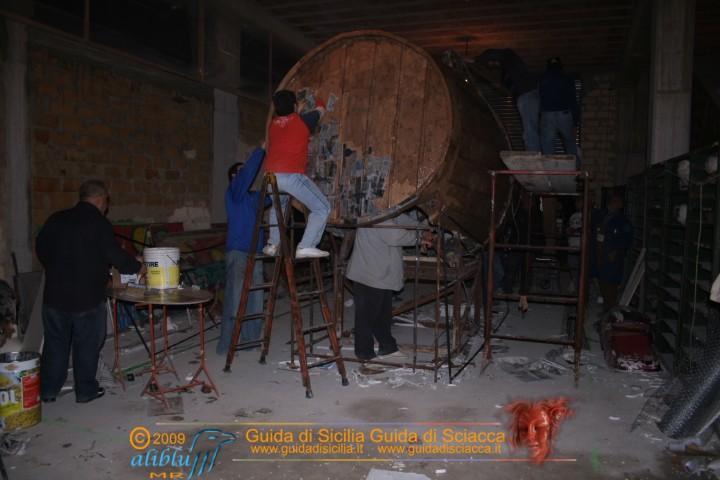 Costruzione_Carri_Carnevale_0012.JPG