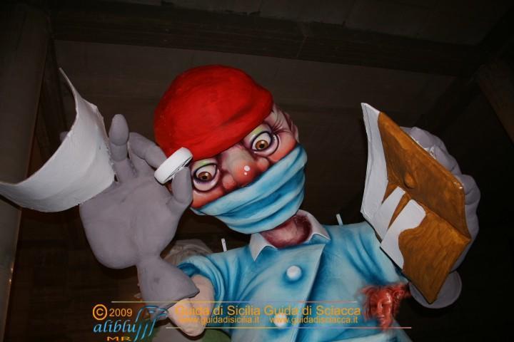 Costruzione_Carri_Carnevale_0020.JPG