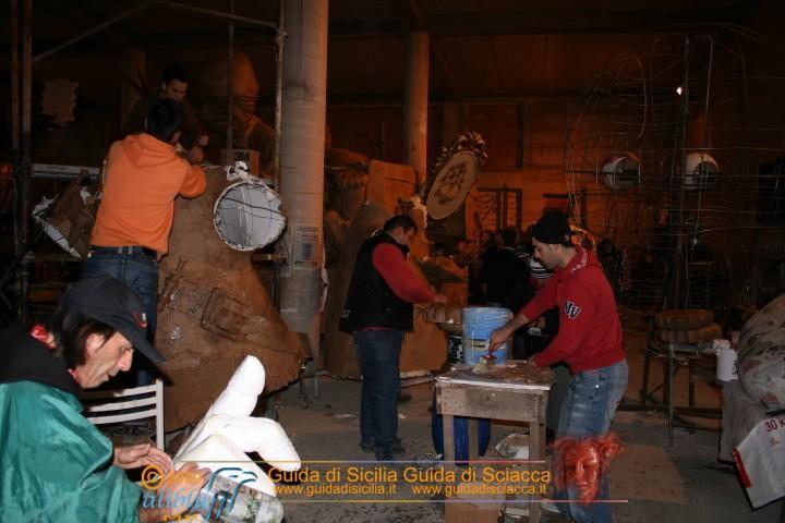 Costruzione_Carri_Carnevale_0019.JPG