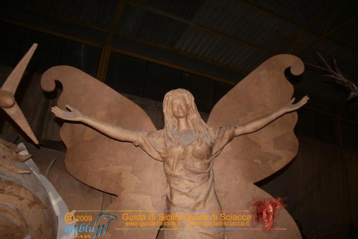 Costruzione_Carri_Carnevale_0032.JPG